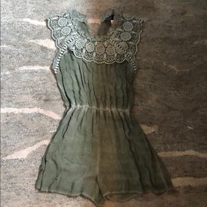 Cute jumper one piece romper